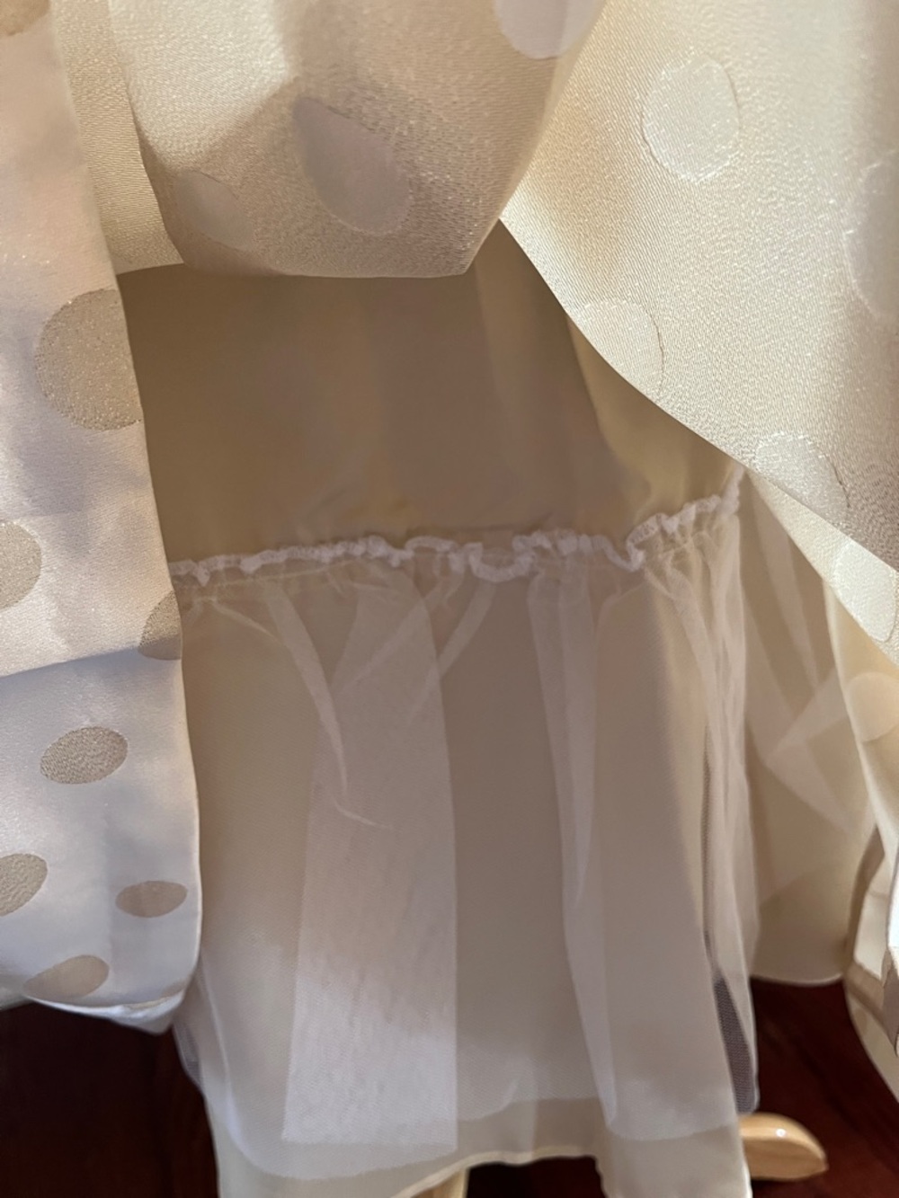 Eliza J Cream full Skirt w/Metallic Gold Polka Dot Jacquard side pockets Size 12 - Picture 11 of 12
